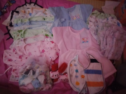 เสื้อผ้าน้องเตรียมคลอด