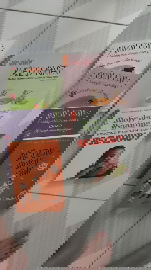 có mom nào cần không ạ. e pass