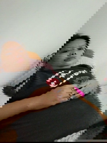 Halo perkenalkan sy dewi,trismster 1 yg sedang mual parah dan tdk mau makan,ada yg kaya aku ga