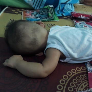 tidur tengkurap