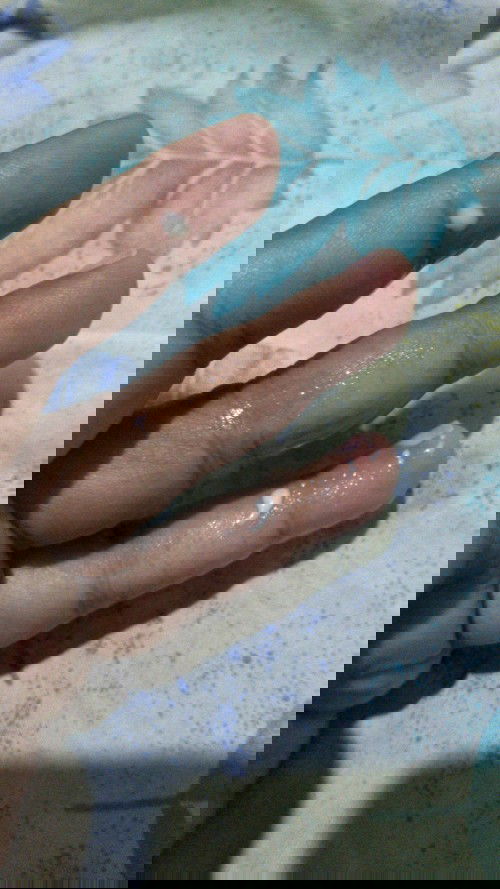 ASIKU KELUAR MINYAK. HELP!