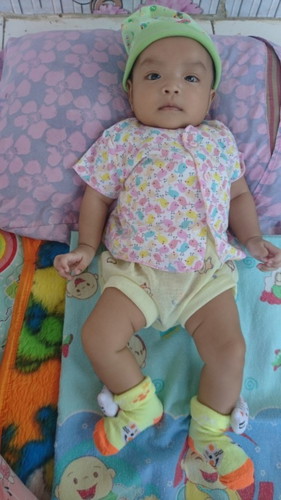 Wajar ga sih bun bayi 2 bulan tapi susah tidur siang?