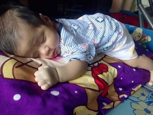 หัดให้ลูกดูดขวด