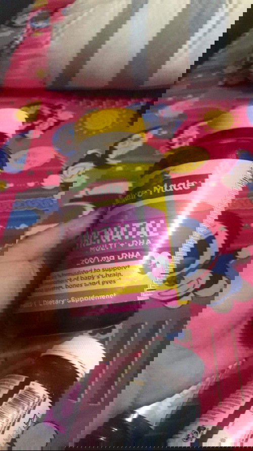 Uống vitamin tổng hợp vs nước cam