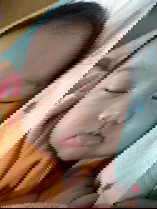 เด็กทารกลูกคนแรก