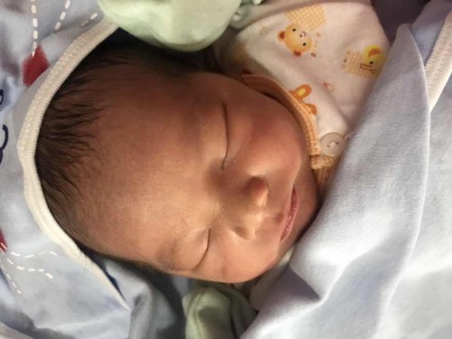 คลอดแล้วคับ37+6w