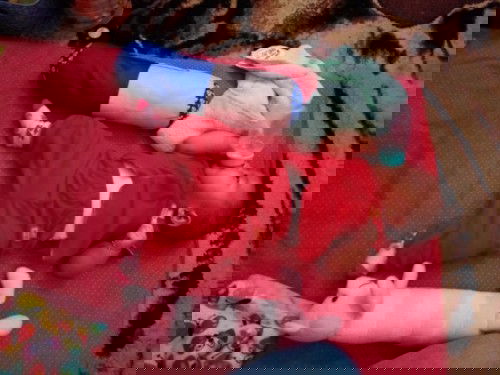 Mau tanya dong bun, tingkah laku si kecil yg bikin gemess😍