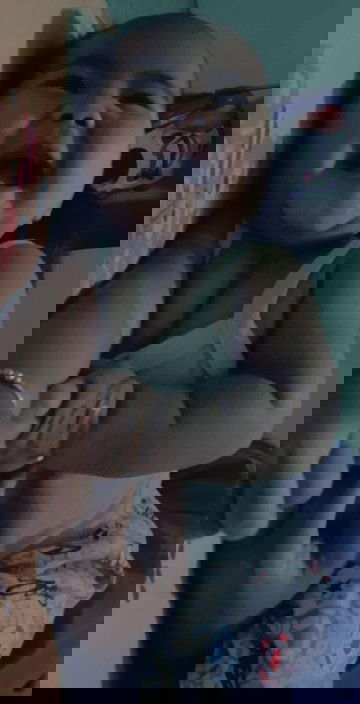 Bayi 3 bulan udh tumgi, wajar  gak bun,