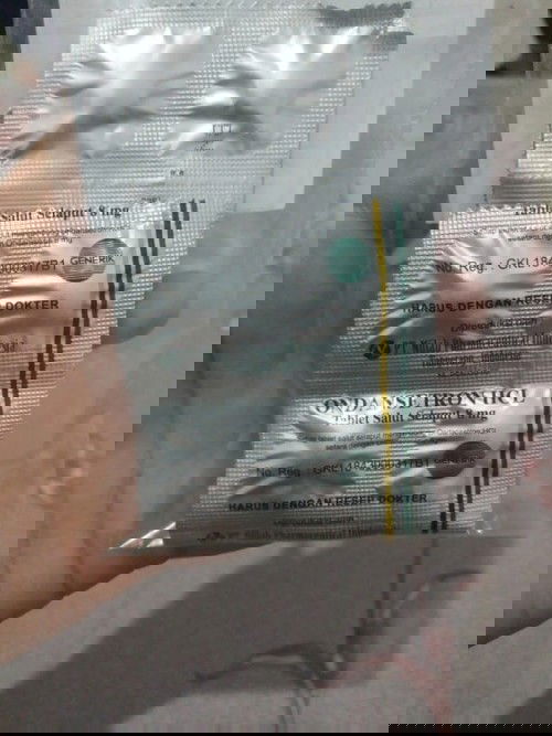 Ondansetron HCl 8 mg