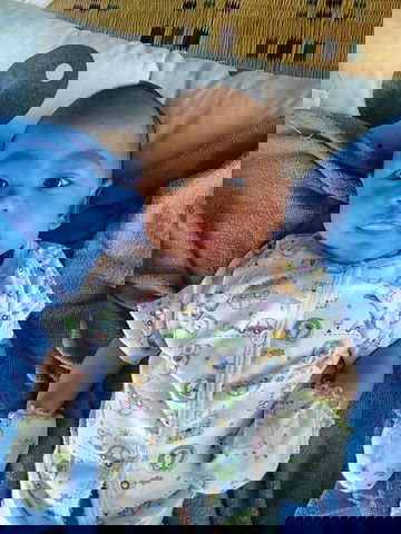 สาวน้อย 2 เดือน 3 วัน