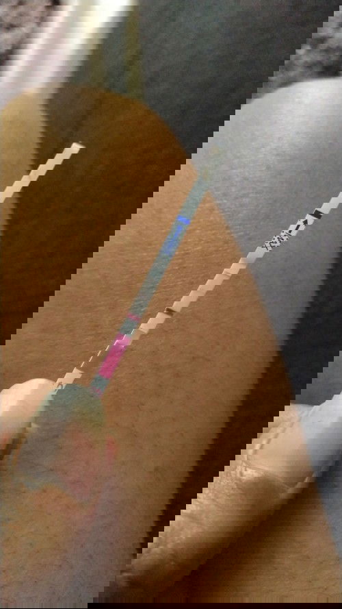 2 garis samar tapi haid