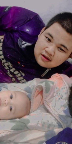 มีเเต่คนถามทำไมมีลูกอายุน้อยจัง เเม่16 พ่อ18  ลูกชาย3เดือน17วัน น้องพุฒ