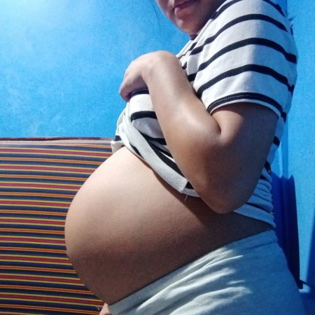 Tanong ko lg po mga momsh Sobrang laki poba ng tyan ko and mataas padin poba? Im 35 weeks and 2 days