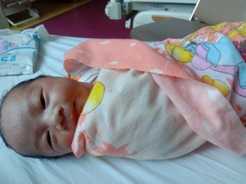 My baby Boy lahir di jumat Agung