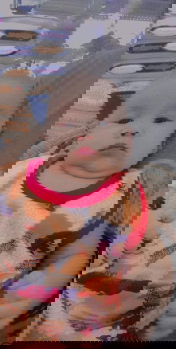 ผมชื่อพุฒคับ3เดือน20วัน ผมกินนมเเม่คับหมอบอกผมตัวใหญ่เพราะกินนมเเม่ถูกเเล้วน้ำนมเเม่ก็ดีด้วยคับ