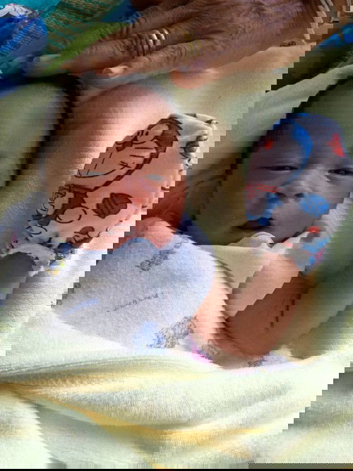 น้องตัวเหลือง