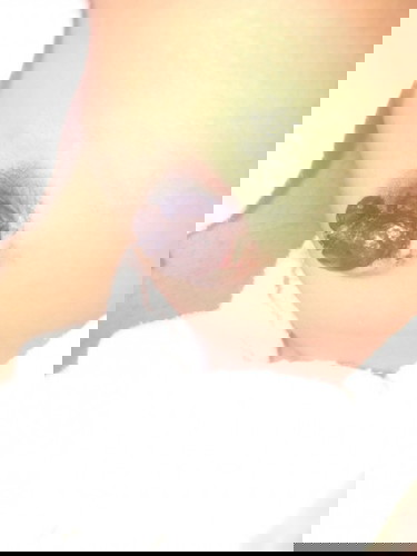 ใส่แพมเพิสให้น้องแล้วมีเลือดซึมออกเป็นไรไหมคะ