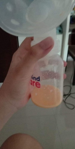 น้ำนมเป็นสีส้ม