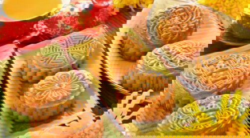 Làm bánh trung thu bằng nồi cơm điện