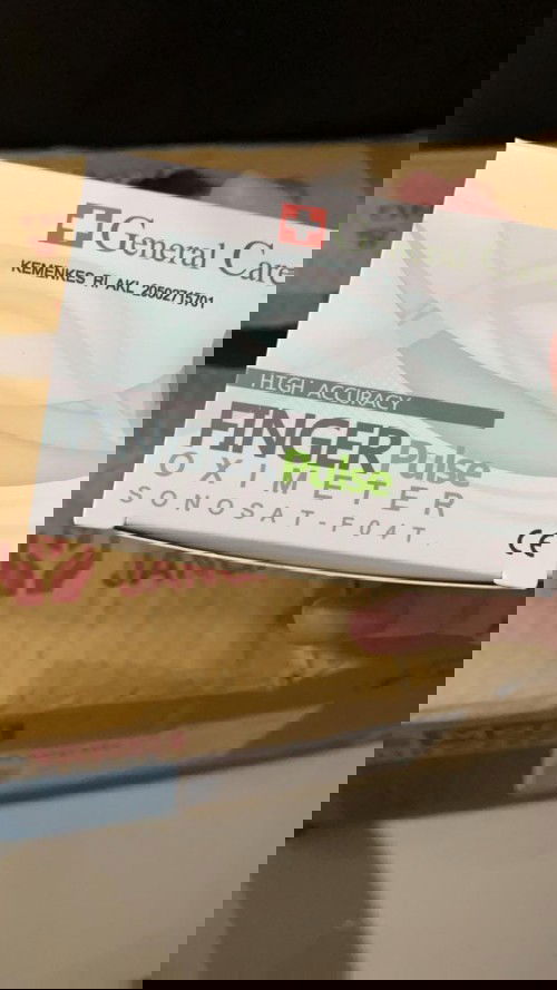 Finger Pulse Oximeter