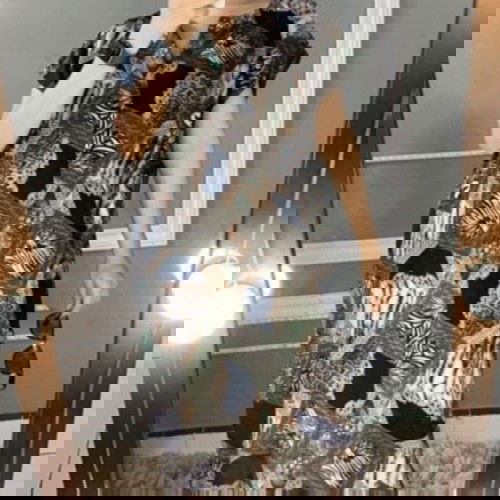 maaf bun melenceng ..yuk garcep daster vural bahan rayon premium adem n lembut bisa japri ya bun .