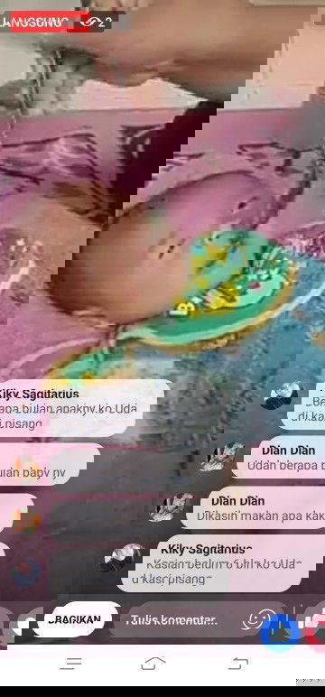 2 bulan di beri pisang