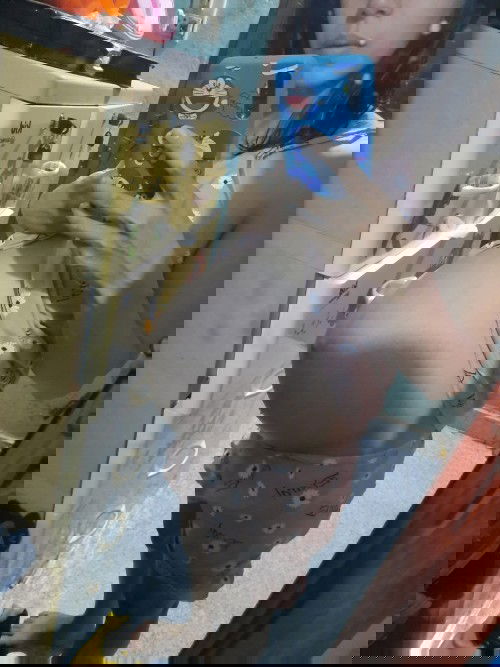 Mẹ bầu  sinh roi cho e chút kinh nghiệm