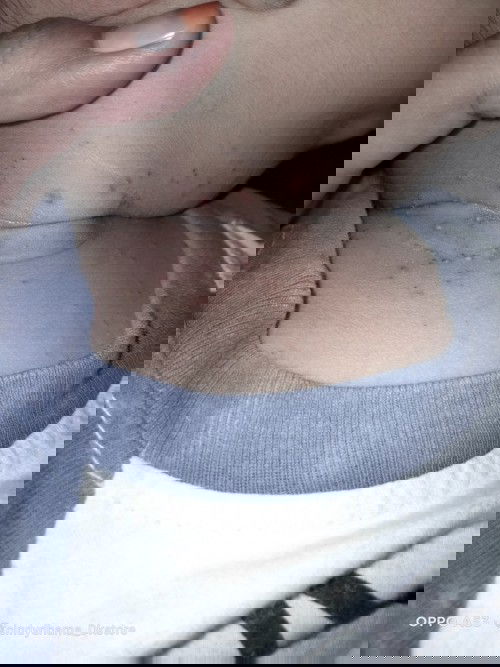 'bintik kecil ber nanah