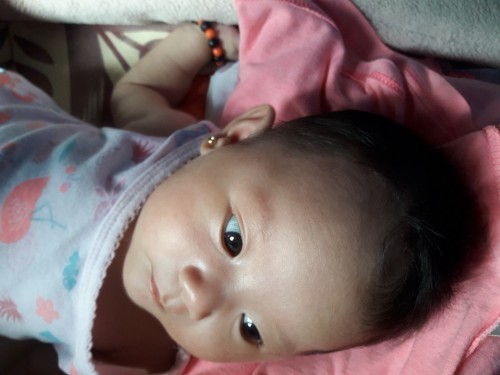 Norml lang ba tlga sa mga bby ganito ang ulo nagwwry lang kc sbi nla humhb ang ulo ni bby .
