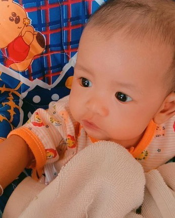 ทำยังไงกับการโดนแม่บังคับให้ป้อนกล้วยลูก