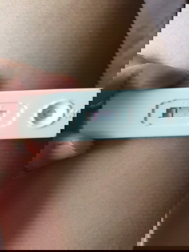 เป็นขีดเส้นเล็กๆแบบนี้ที่ตรวจเสียหรือเปล่าค่ะ