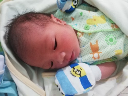 Caiden espino
Edd:oct. 8
Bod:sept. 26
Via normal delivery
3kg