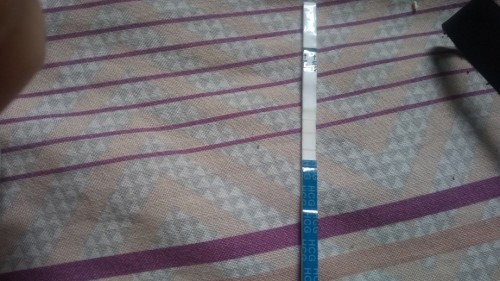 Udah positif hamil tp ada keluar darah sedikit itu apa penyebab nya berpengaruh tidak terhadap kehml