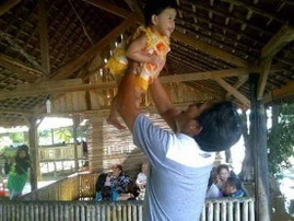 Cara pegang baby xbetul