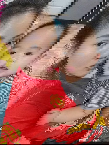 มีแม่ๆคนไหนพอจะแนะนำยาแก้ผิดสำแดงได้ไหมคะพอดีไปซื้อที่ร้านขายยาแล้วเขาบอกเขาไม่รู้จัก