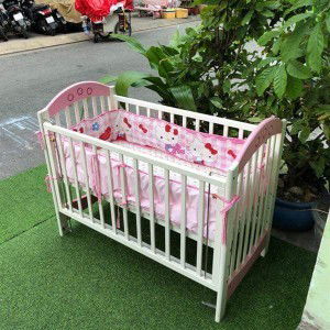 Có M nào cho con nằm giường cũi không ạ? Bé có hợp tác không? cho e ý kiến với.