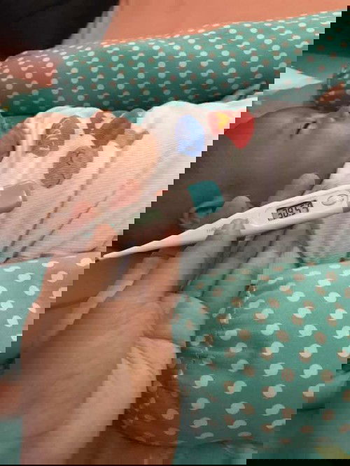 Usia 2bln full ASI badan anget.