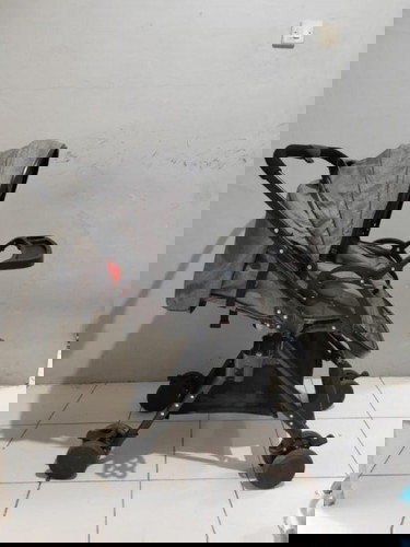 (SOLD) Preloved Stroller BabyDoes Nexus