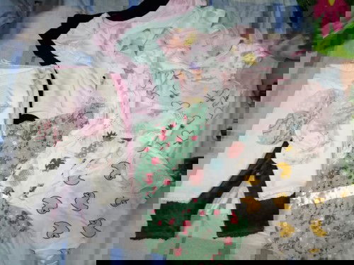 selling pre loved clothes