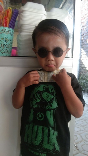 Anak aku d bicara blum lancar!π ada yg bisa kasih aku saran utk agar cepat anak lancar bicara??ππ
