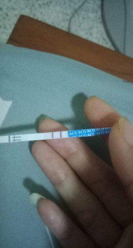 ประจำเดือนไม่มา6วันตรวจขึ้น2ขีดค่ะ
แบบนี้ท้องใช่ไหมค่ะ หรือว่า ยังไง เพราะประจำเดือนขาดแค่6วัน.....