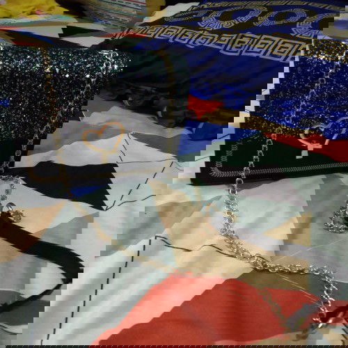 Maaf bund,numpang ngelapak