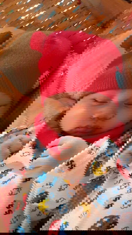 ตั้งท้องว่าเหนื่อยเเล้ว เลี้ยงลูกเหนื่อยเหมือนกัน กว่าจะผ่านไปเเต่ล่ะวัน ห่วงกลัวเเต่ลูกจะไม่สบาย