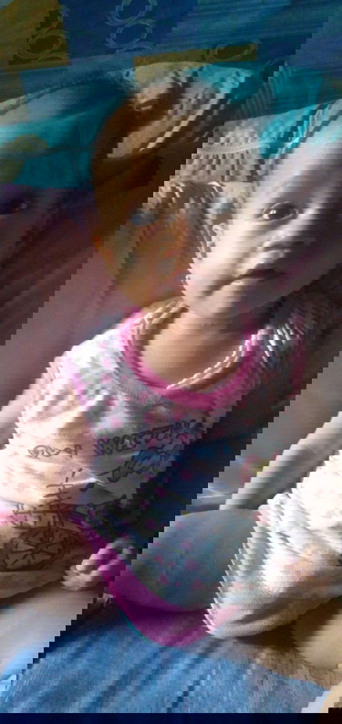 Bayi belum bisa duduk tapi minta di titah