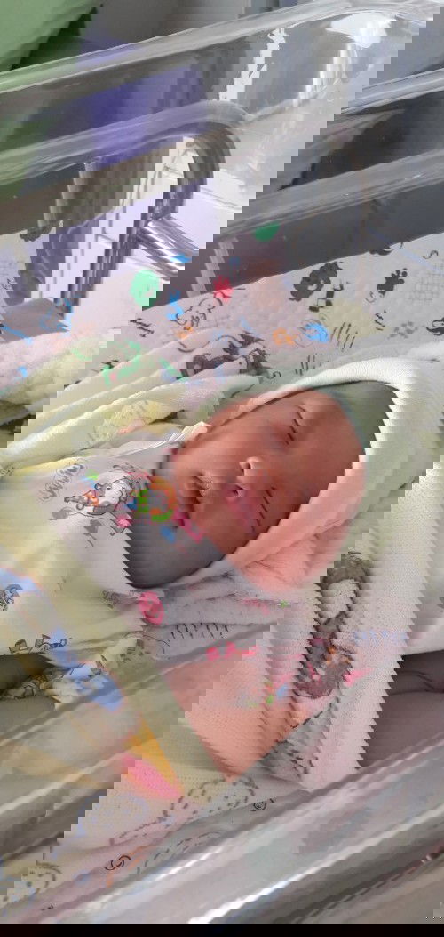 คลอดแล้วค่ะ39+6 นน.2900 เพศ หญิงค่ะ