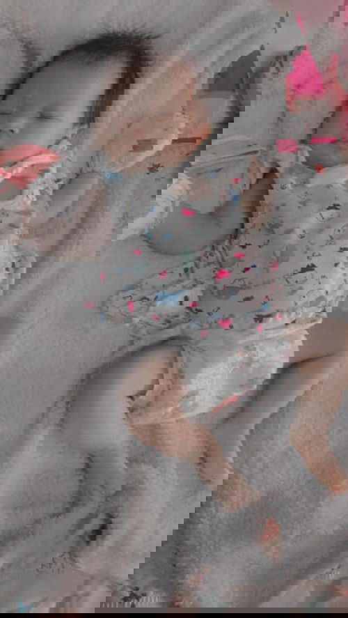 นอนท่าอะไรค่ะลูก