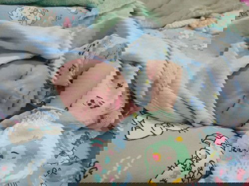 เป็นคุณแม่ที่เห่อลูกมากๆ