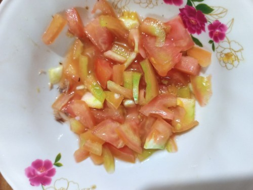 Raw tomato