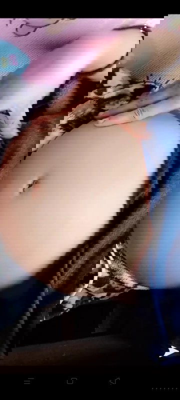 35weeks pregnant,  wala pa ring ipon kasi malaki gastos ko nung nakagat ako ng aso.