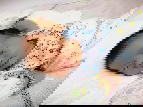 ลูก​สาวหน้าแมน